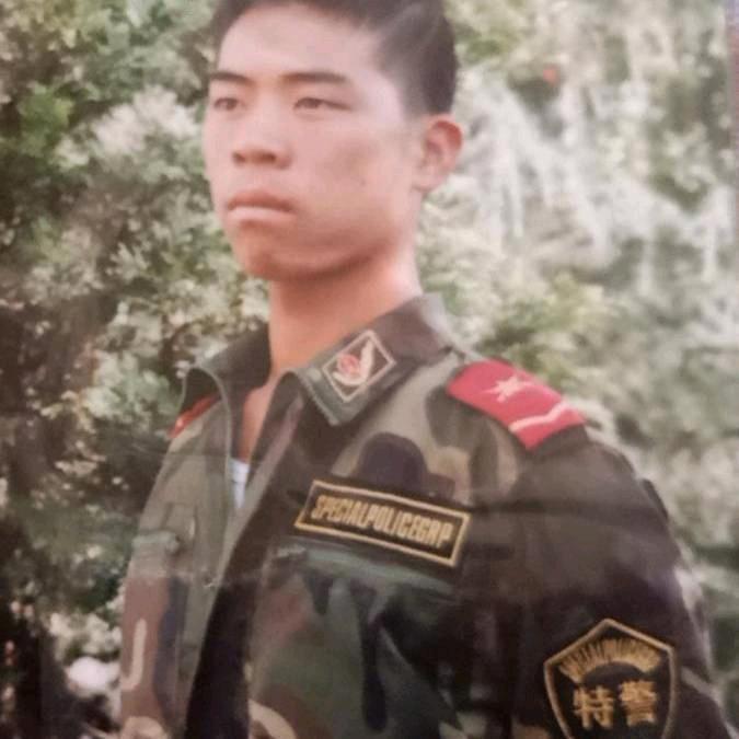 毅毅