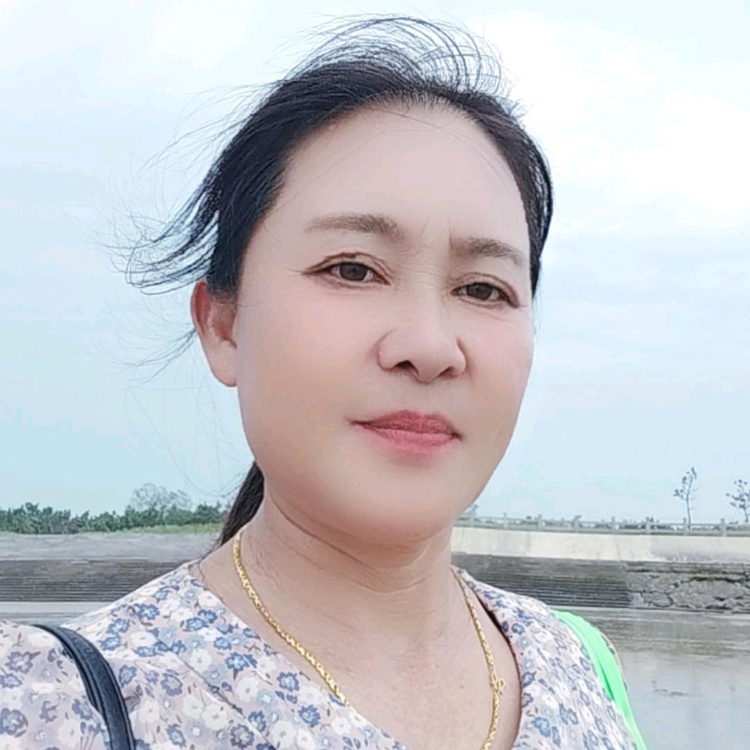 英子