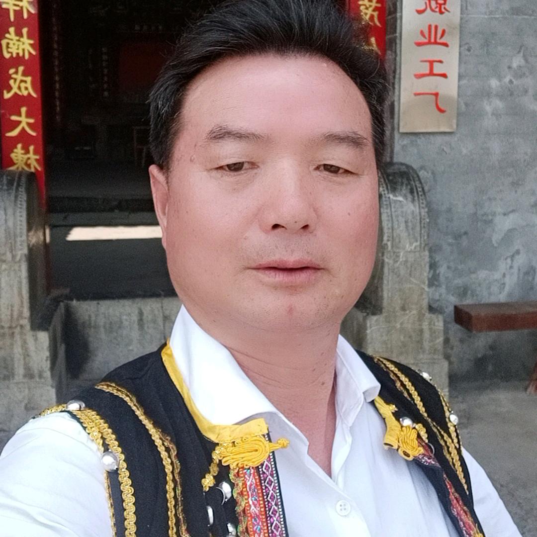 70后演艺公司李华