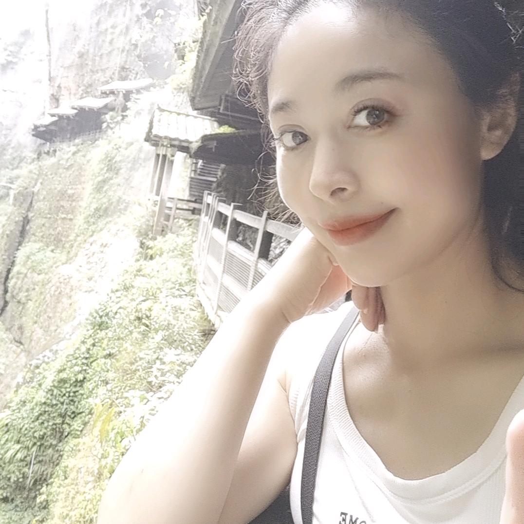 汉草植芊玖🍊汉小草