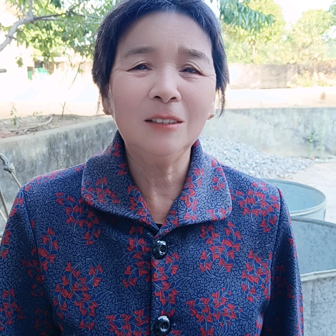 陈奶奶