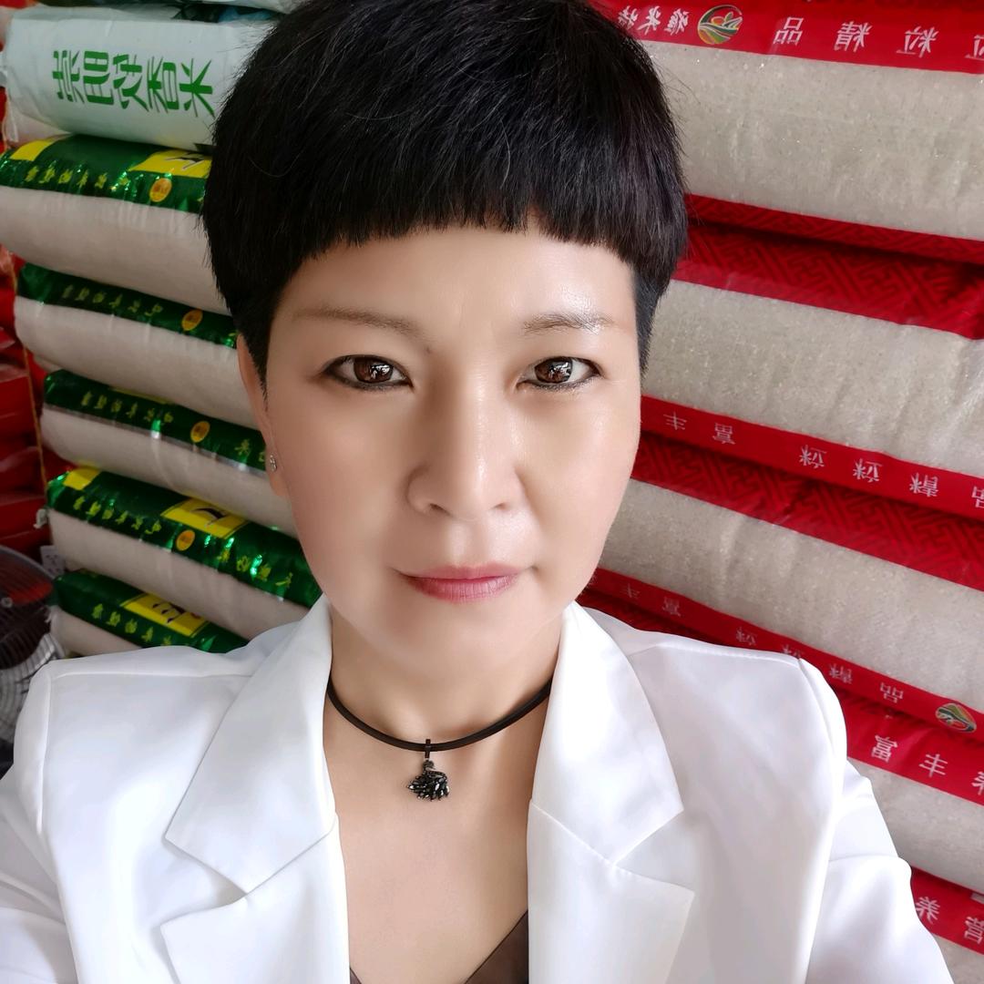 阿香好物（在橱窗）