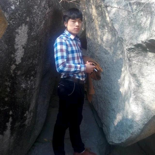 @召军