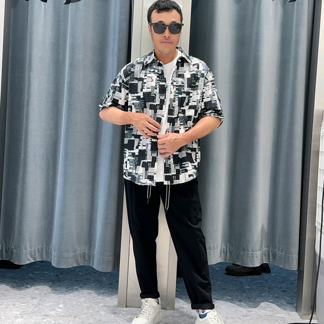 不坚强@又能懦弱给谁看……