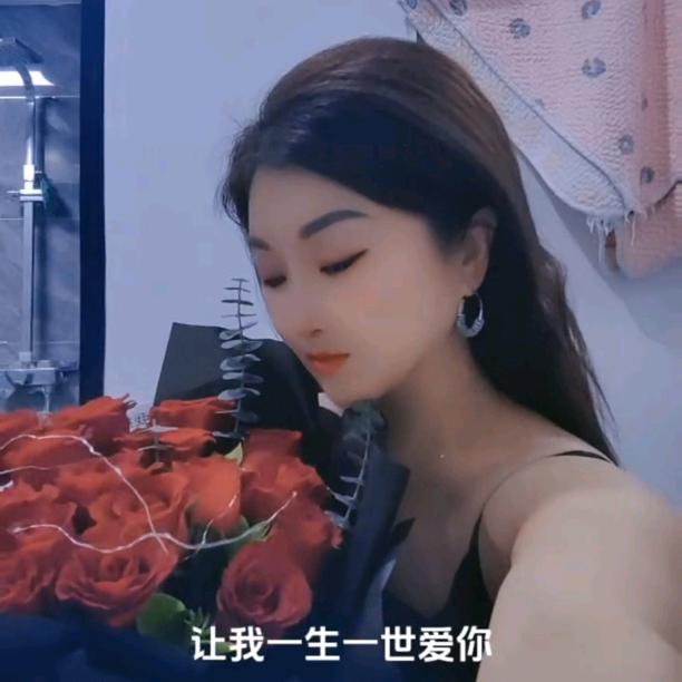 （爱)小鱼儿🐠等……