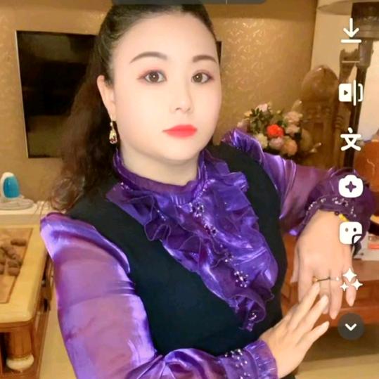 兰兰🔥(大号晚上8:10)