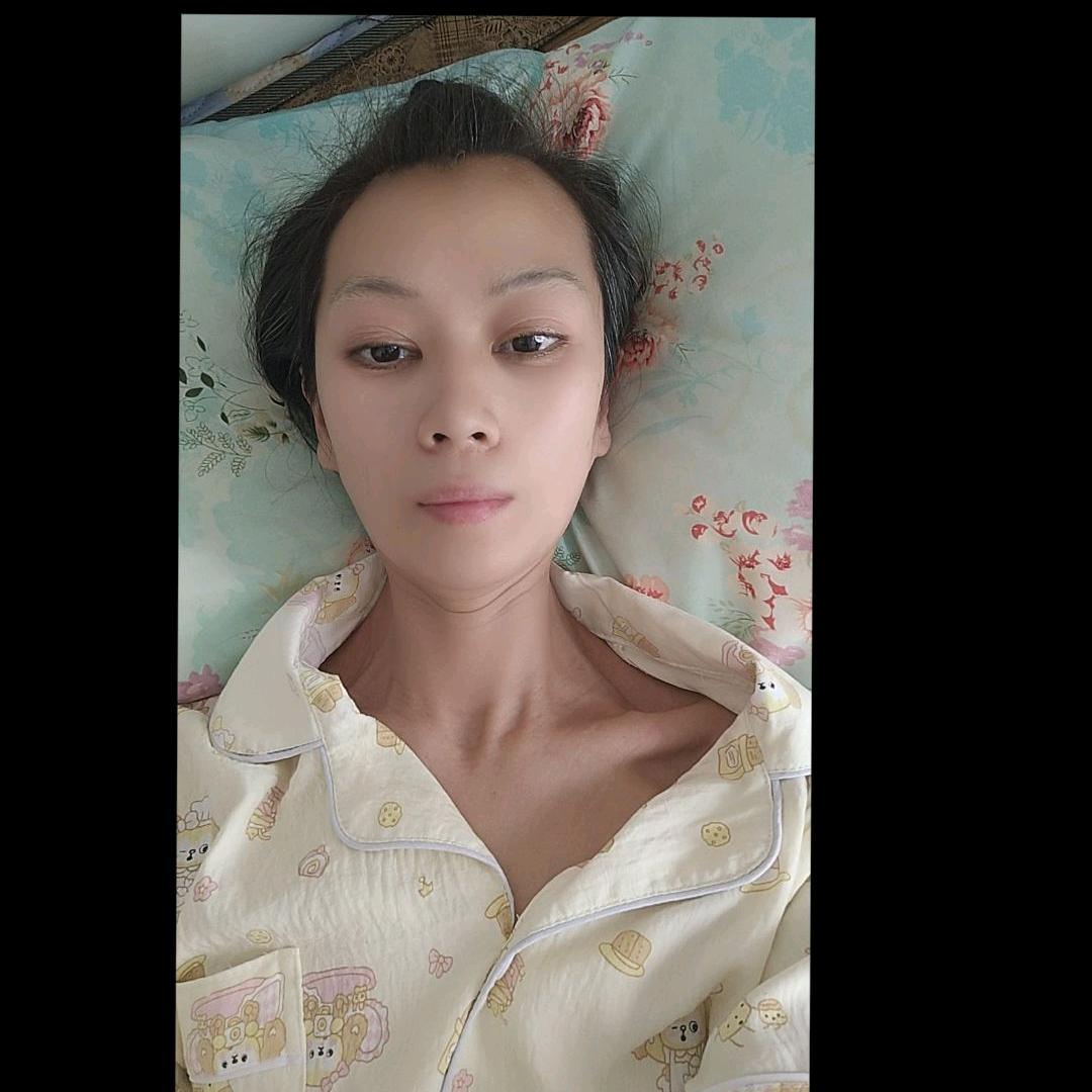 坚强艳儿（为了看着孩子长大）橱窗有好物