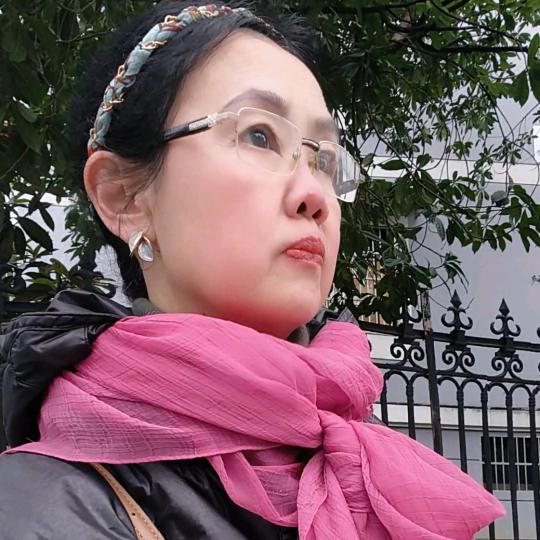 成姐：早6.30开播