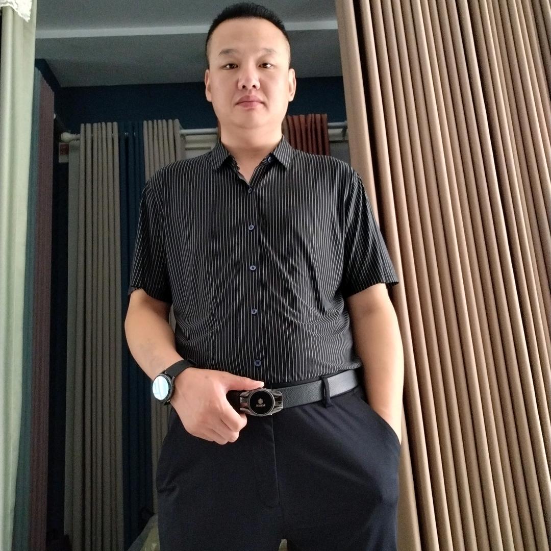 壁虎墙布—窗帘—软硬包背景墙