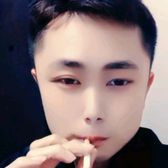 愿你眼里的星星温柔泛滥