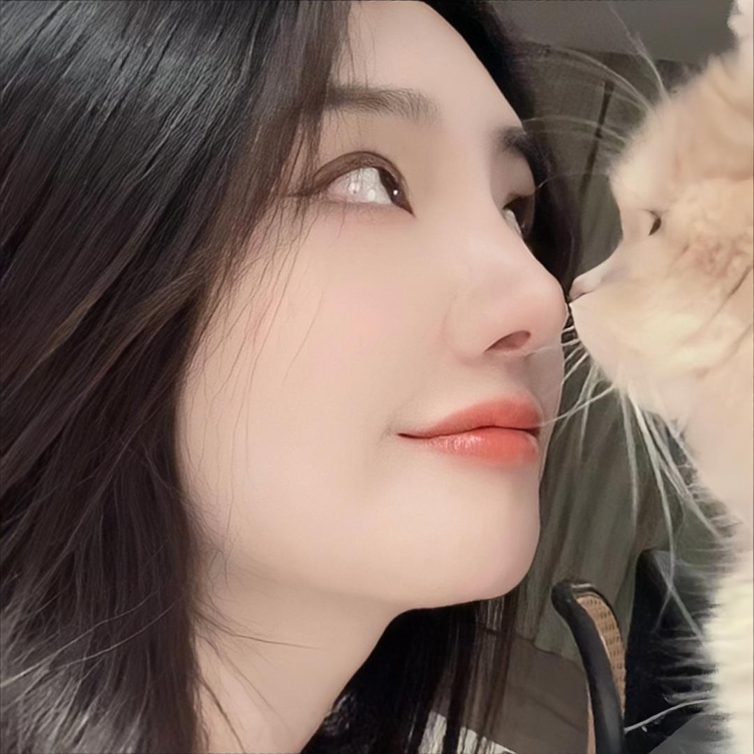 小吻吖