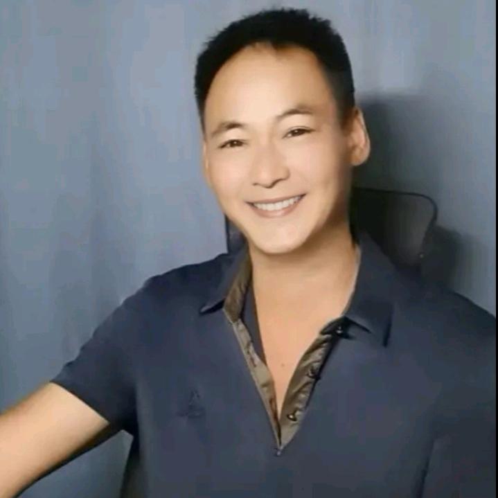 荣华哥