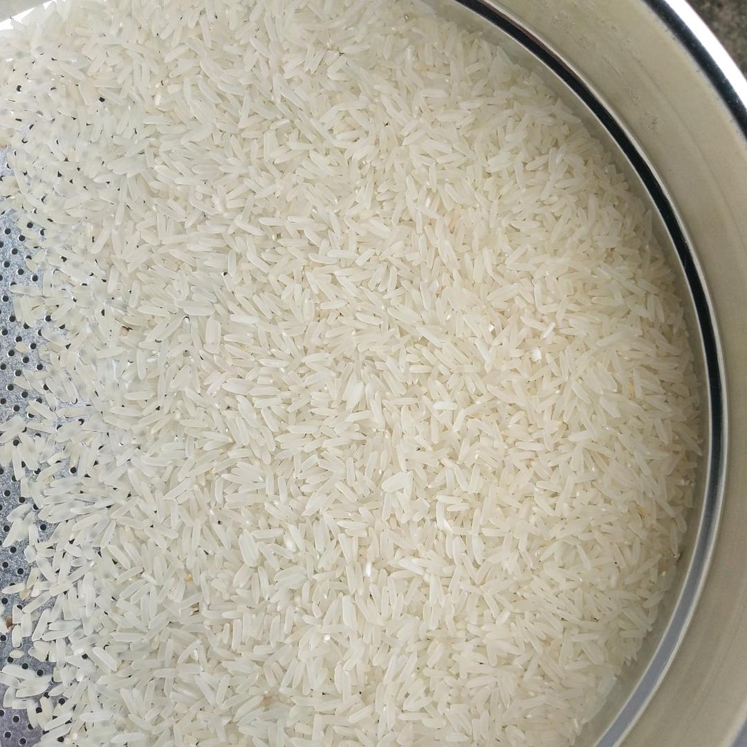 安徽欣阳粮油购销~何小红