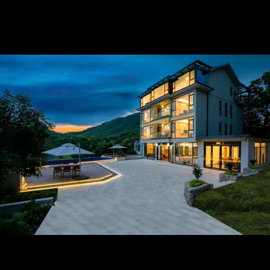 安吉落日余晖宿里民宿。