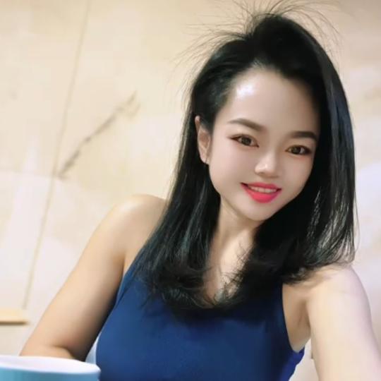 👄杨杨 吖