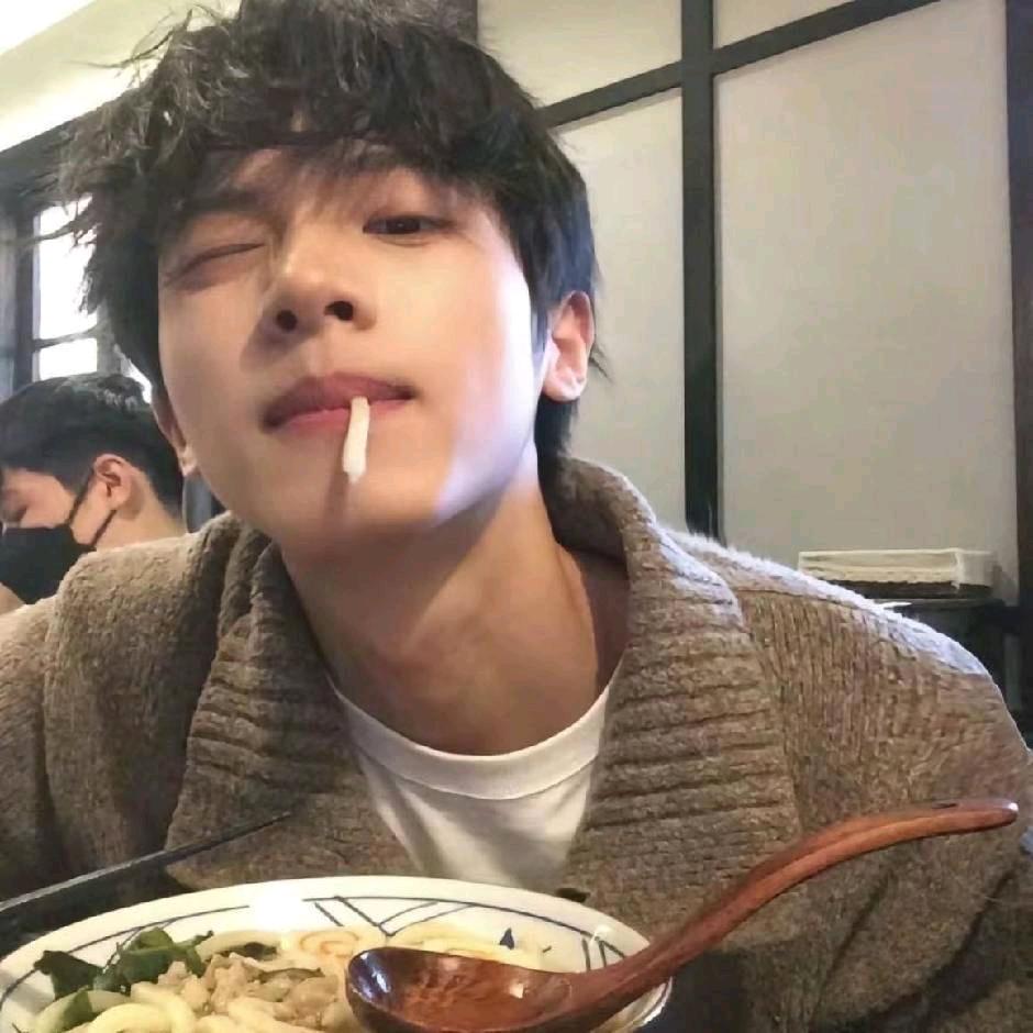 在海边种片花