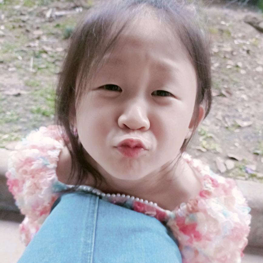 有个姑娘叫小芳