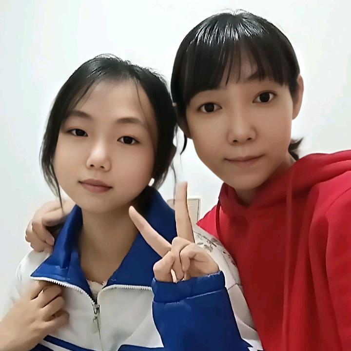 晓雯陪妈妈打怪兽