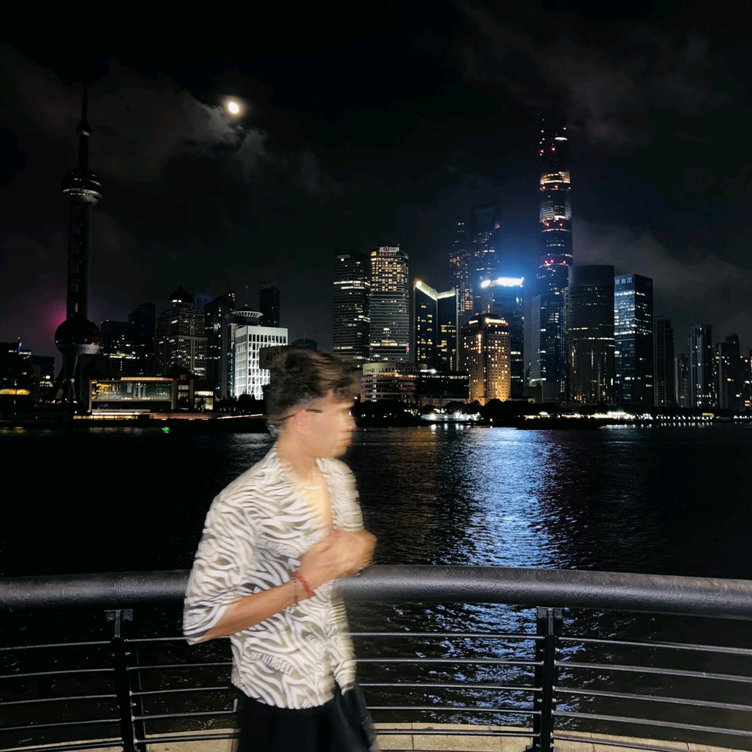 星期八H你约会
