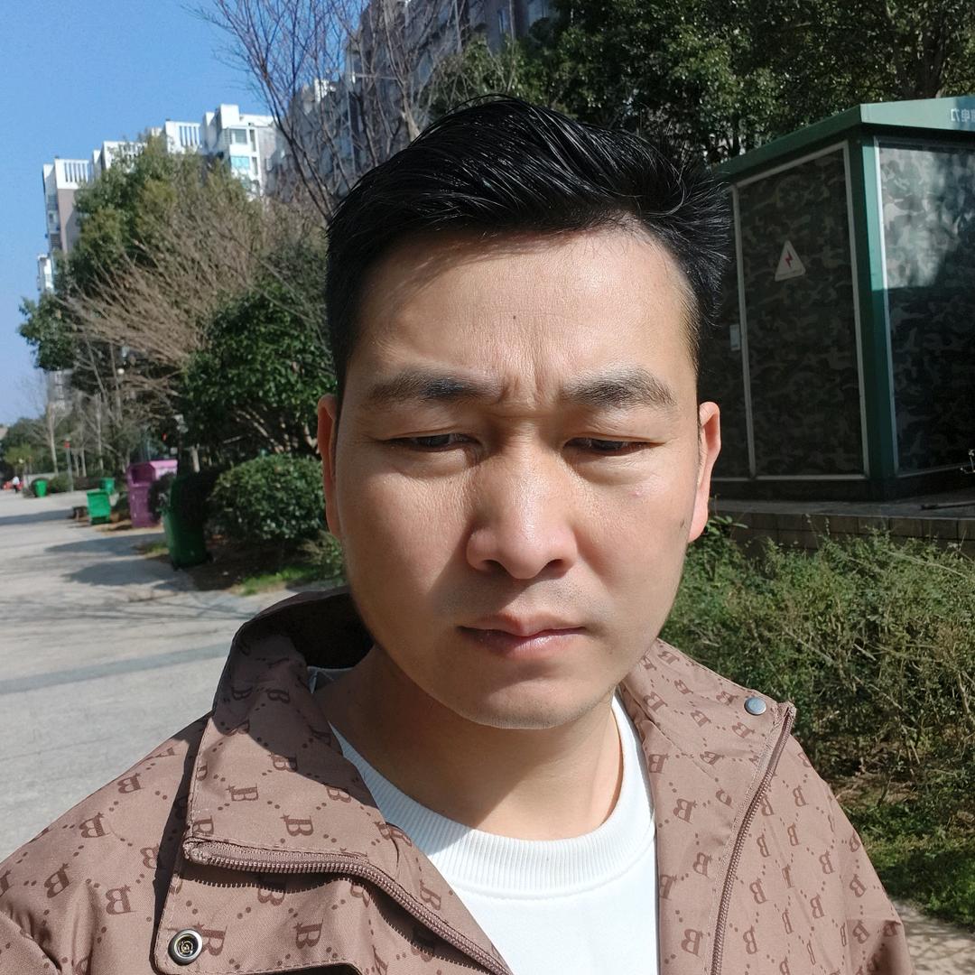 三哥。赣州石城专业装饰公司，劳务公司