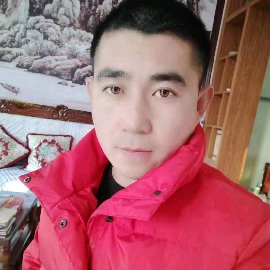 风生水起 小金人