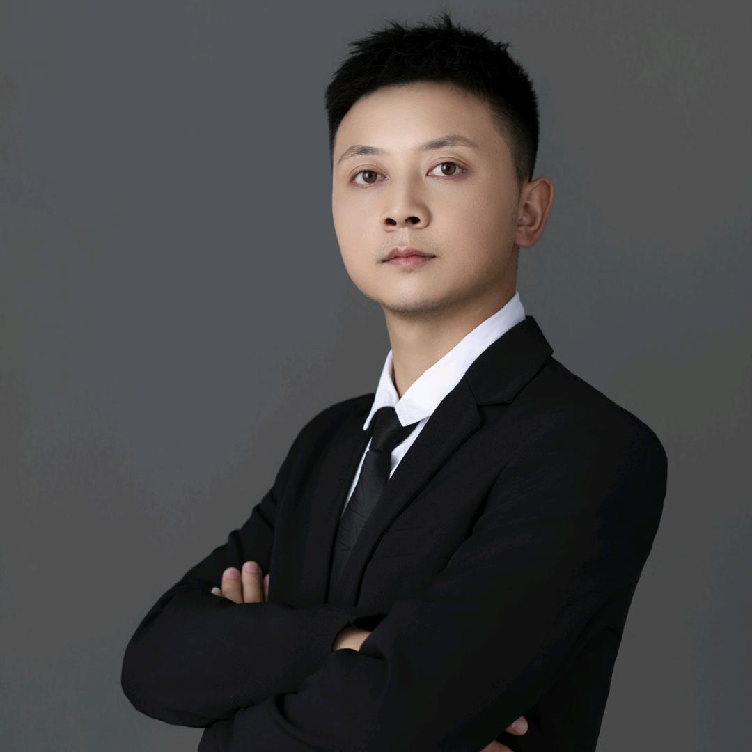 蚂蚁优车 | 何老师 | 光头新能源