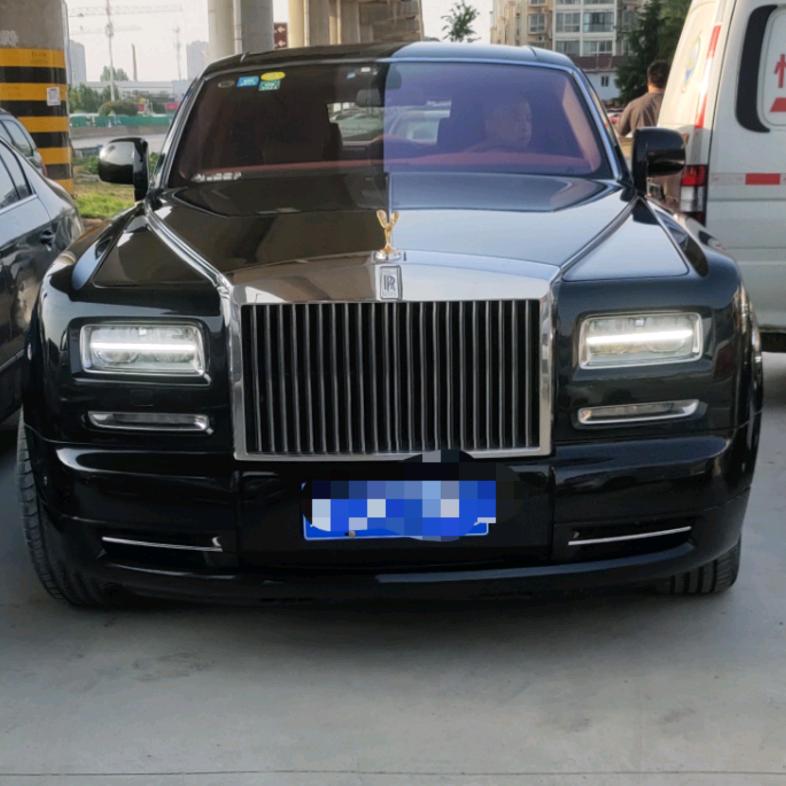 鸿运二手车专业批发，王杰