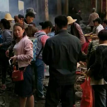 曾经爱过的人不能公开的人，你还想他吗？
