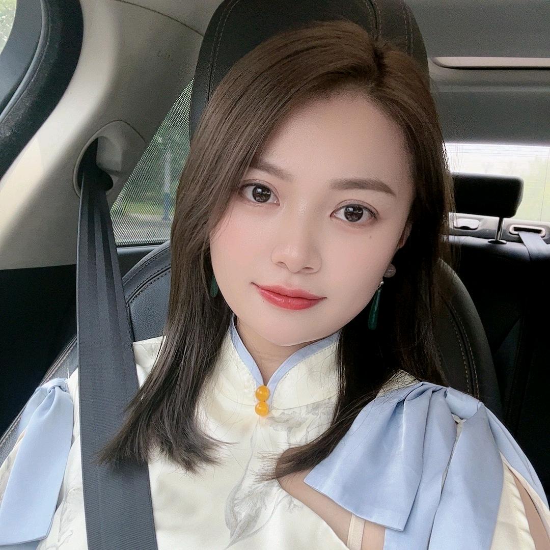 万众老板娘亚亚