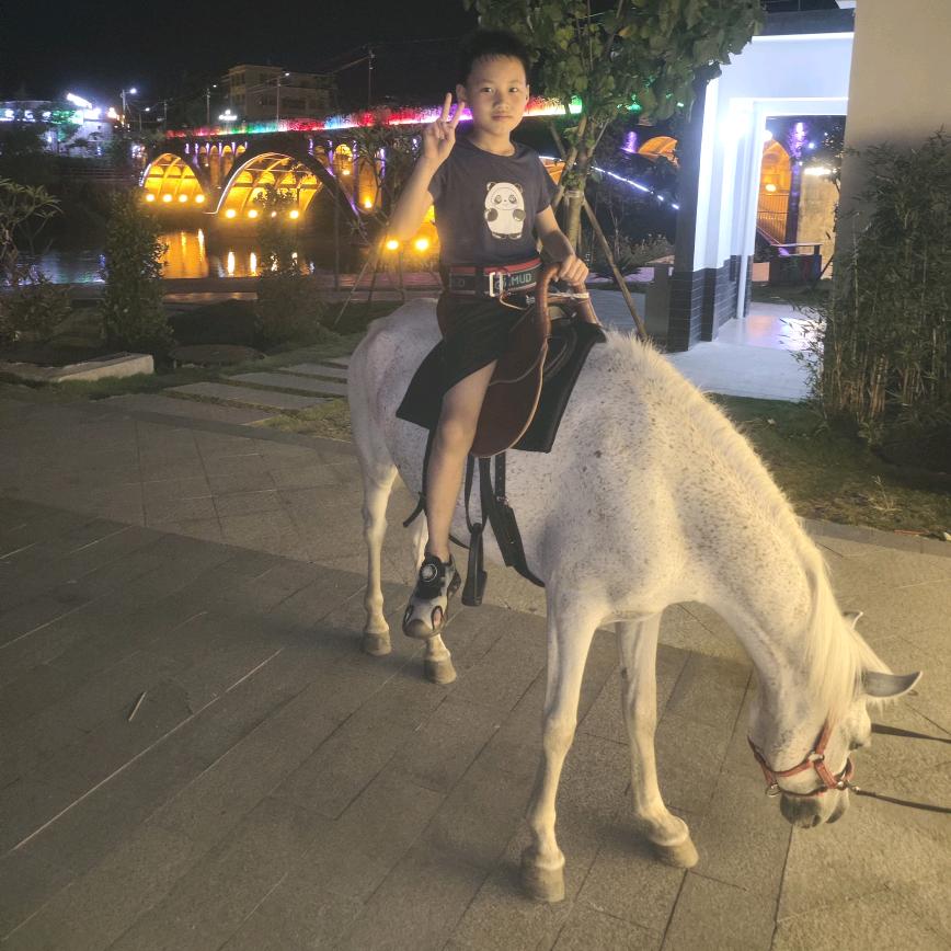 90后啊生摆摊