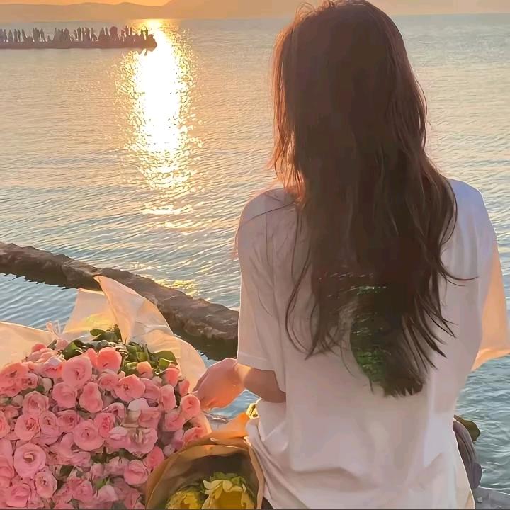 姶好妤穿搭