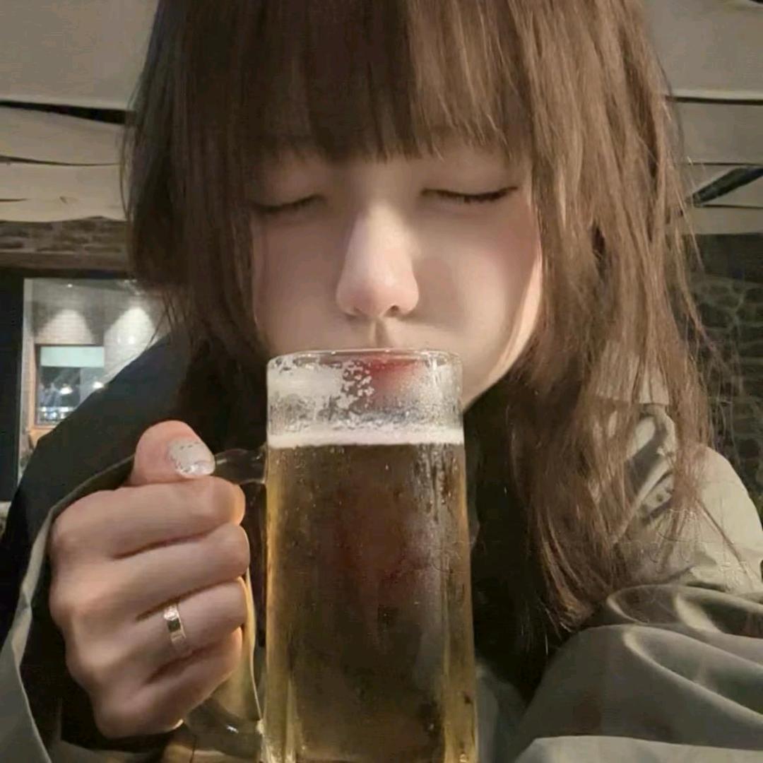 H︎☘︎