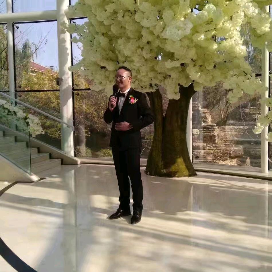 主持 .婚介：蓝天