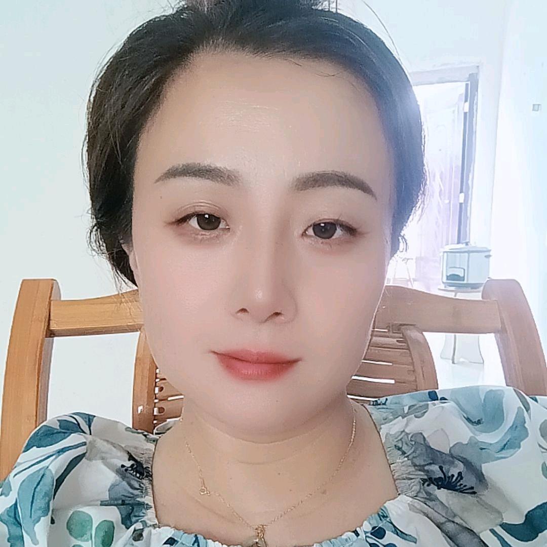暴脾气的妞