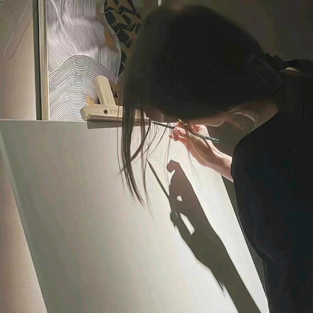 小小咸鱼.