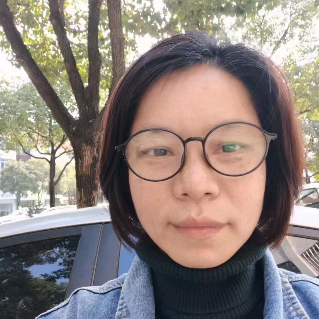 爱车人二手车  陈姐