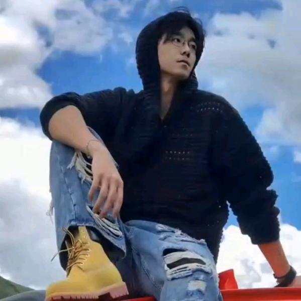 微微一笑忘半生