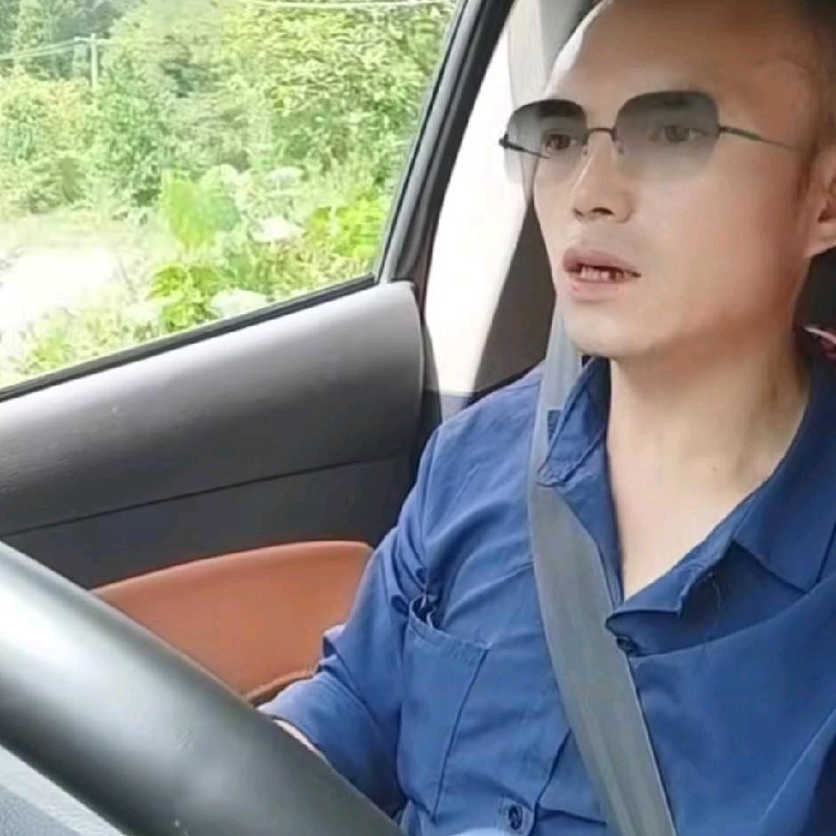 我是扎灯师傅的徒弟