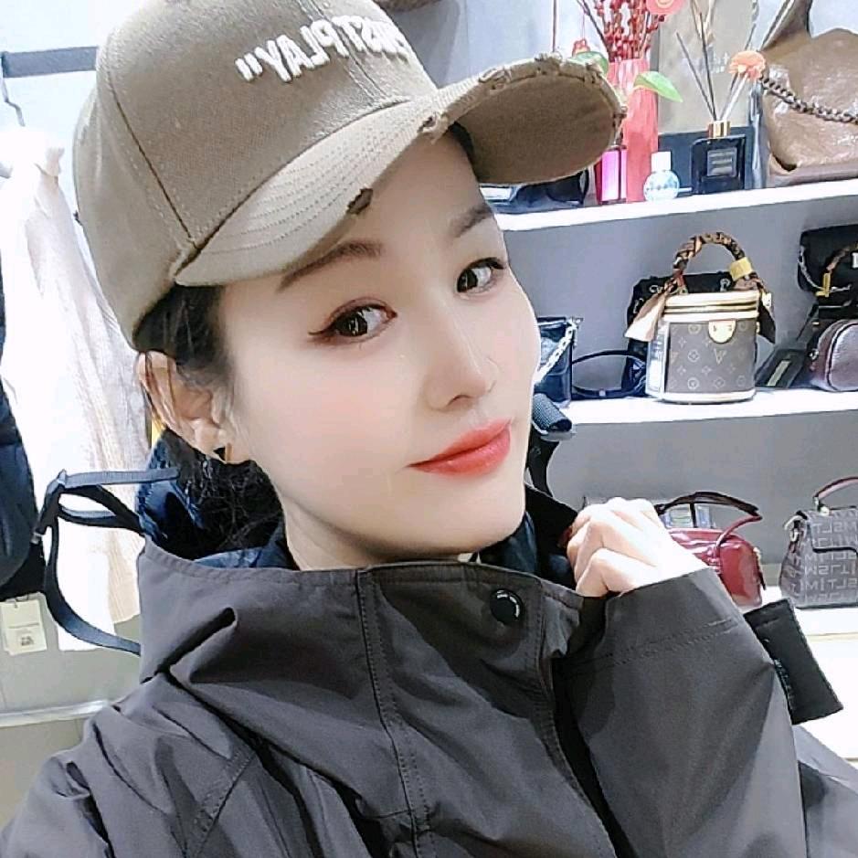 应城《 E-品》女装