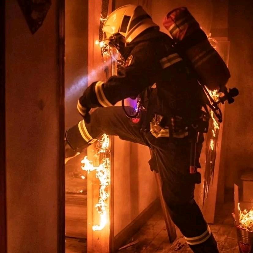 小张🇨🇳🚒