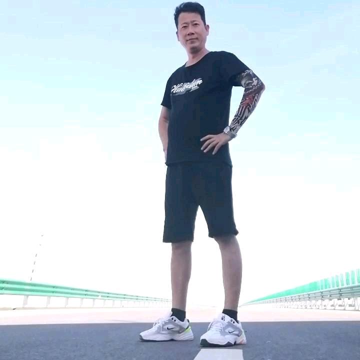 《老三》