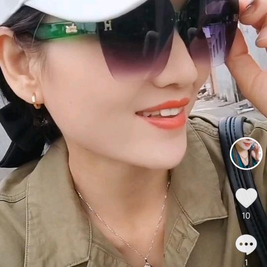 自信女神，啊霞🌹🌹🌹🌹🌹🌹