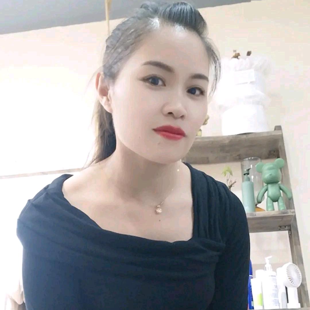李小艳