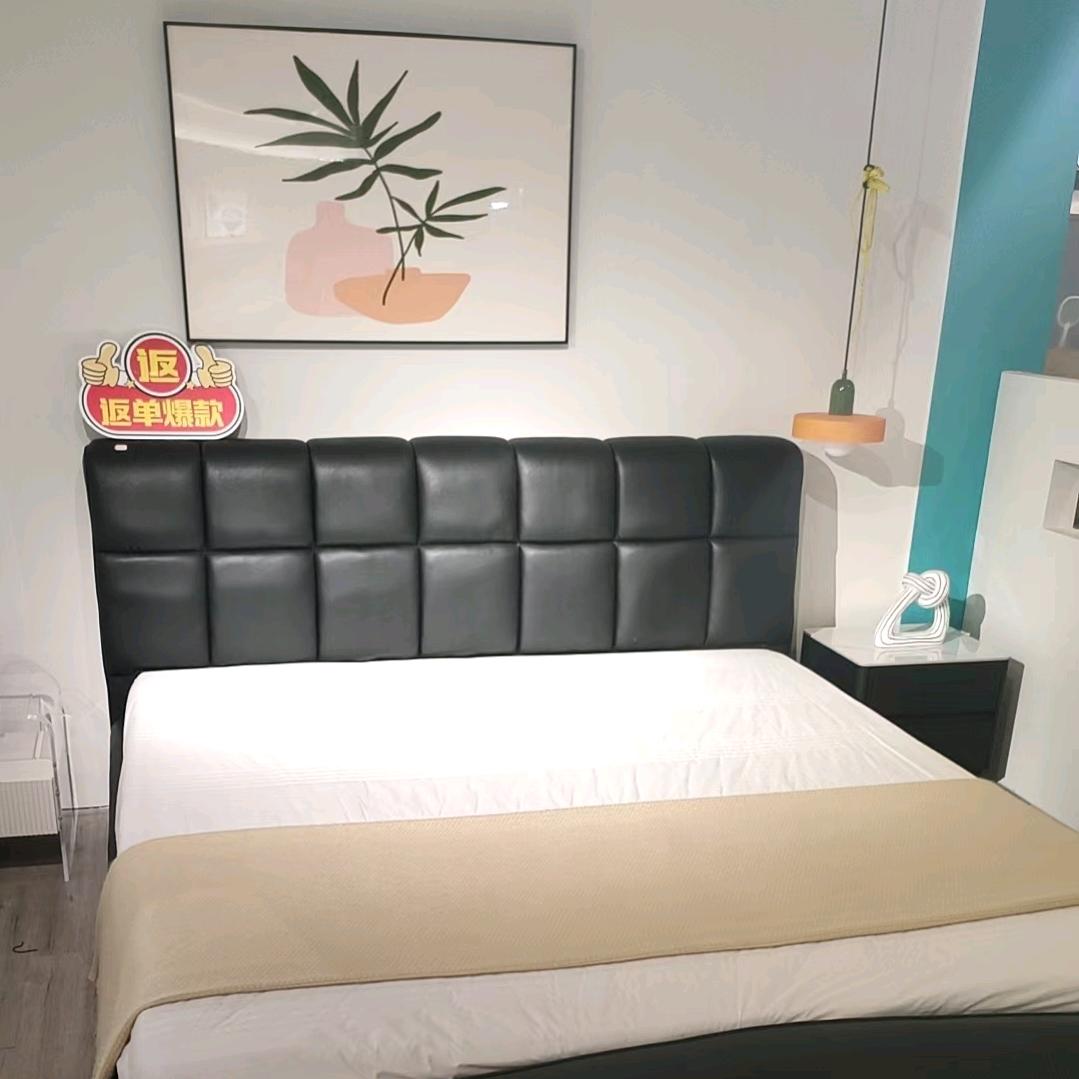 喜莱帝总部直营店