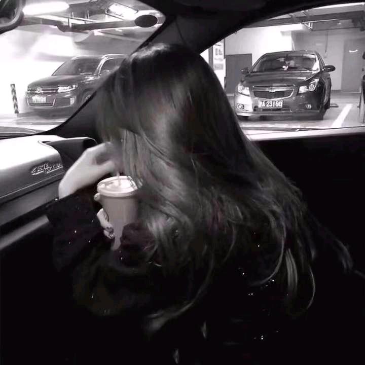不是山谷.