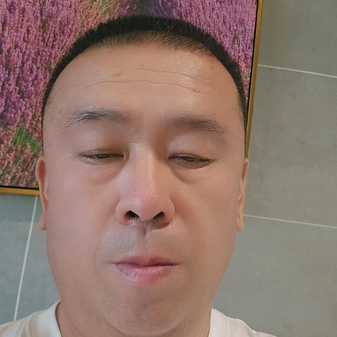 新亮，捣货为生，我卖的是工厂出厂价