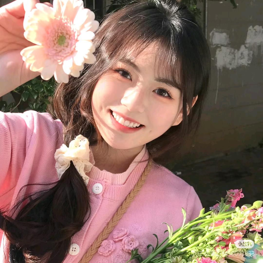 草莓啵啵🍓🍓