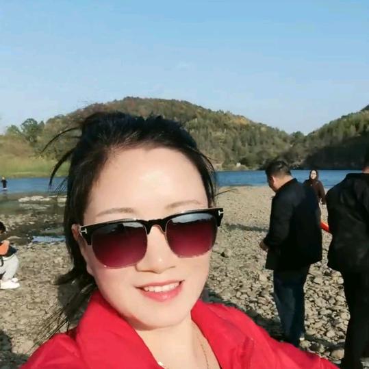 陈陈 首播