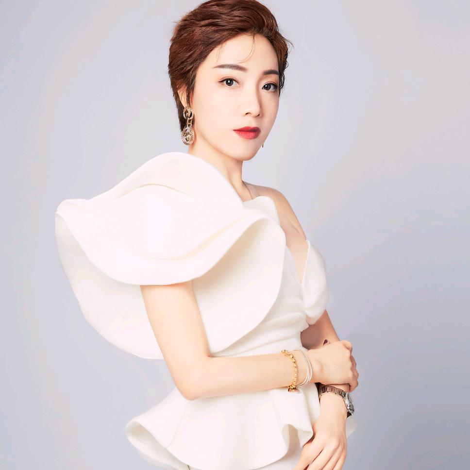 锦汐，皮肤管理🩷🍬