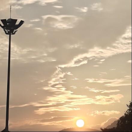 ╮( •́ω•̀ )╭一马平川